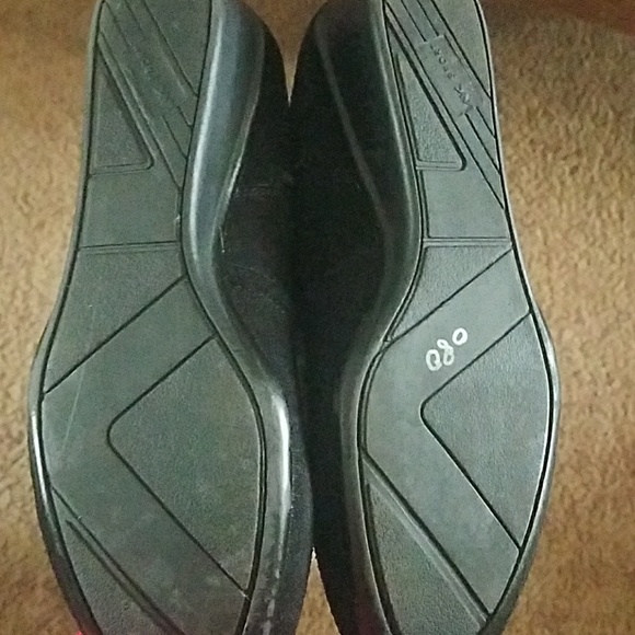 Boots - Picture 4 of 5